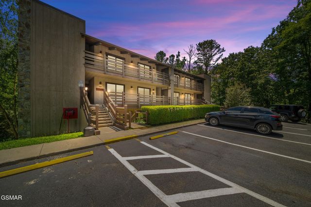 1081 Cove Rd #1011, Sevierville, TN 37876