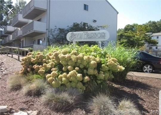 330 Savin Ave #14, West Haven, CT 06516