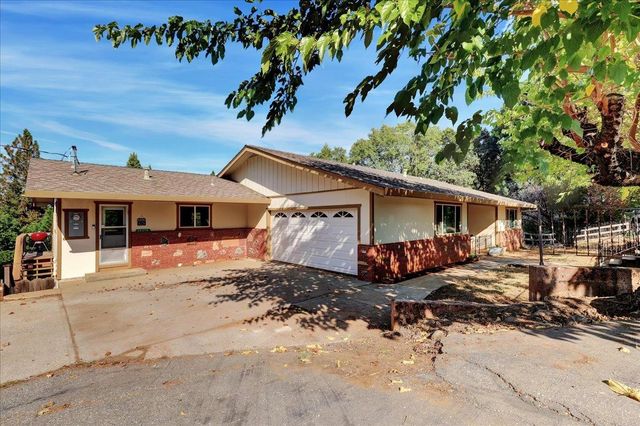 12270 Rough And Ready Hwy, Grass Valley, CA 95945