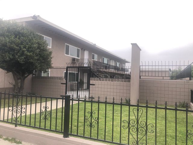 5461 Kingsley St #D, Montclair, CA 91763