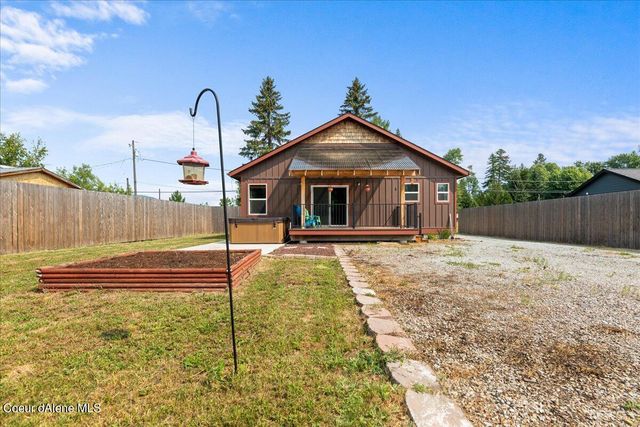 46 Whiskey Jack Rd, Sandpoint, ID 83864
