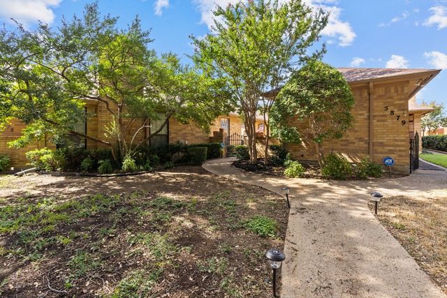5877 Westhaven Dr, Fort Worth, TX 76132
