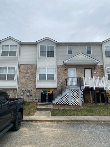635 Widener Ln, Smyrna, DE 19977
