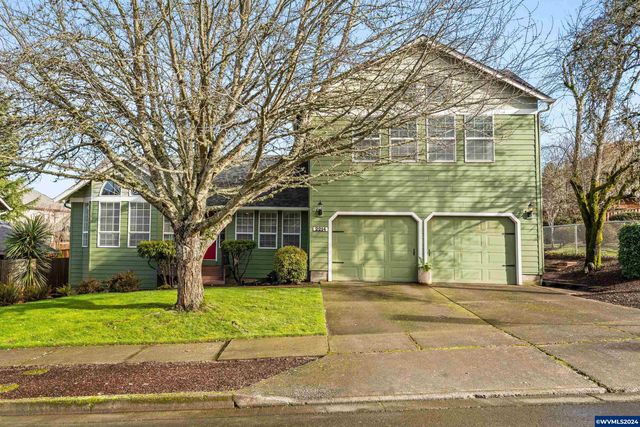 2214 Wilmington Ave NW, Salem, OR 97304