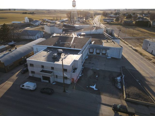 10 S  Main St, Altura, MN 55910