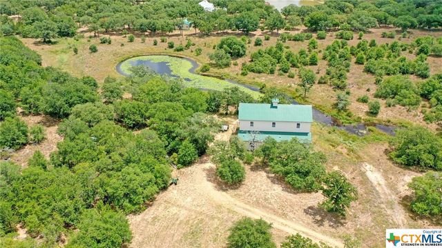 1257 Miller Creek Loop, Weimar, TX 78962