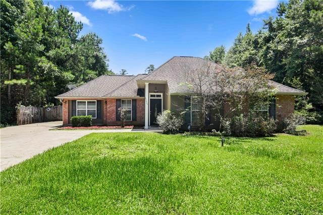 61628 Shady Pine Rd, Lacombe, LA 70445