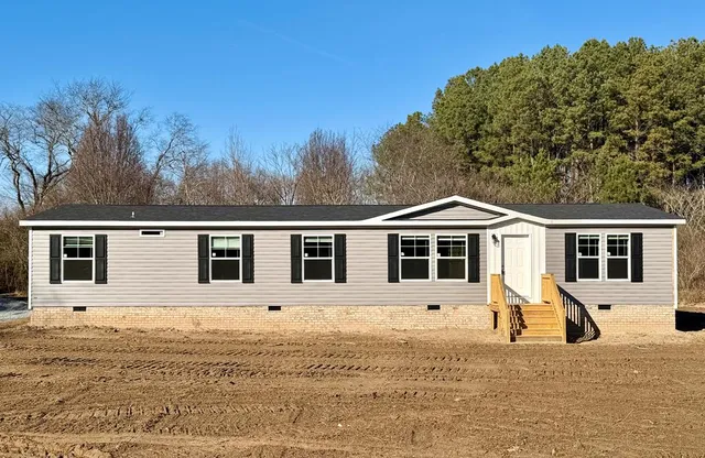 93 Deer Run Rd, Callao, VA 22435