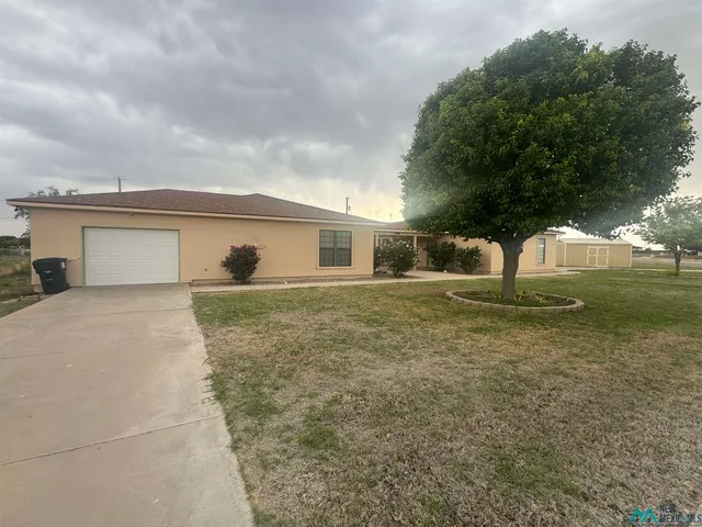 2100 W  Lakeview Dr, Hobbs, NM 88240