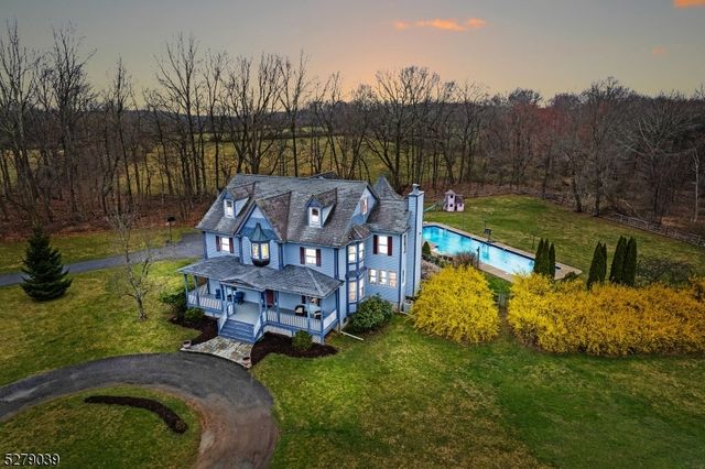 41 Kings Hwy, Long Valley, NJ 07853