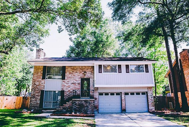 2119 Middle Creek Dr, Humble, TX 77339