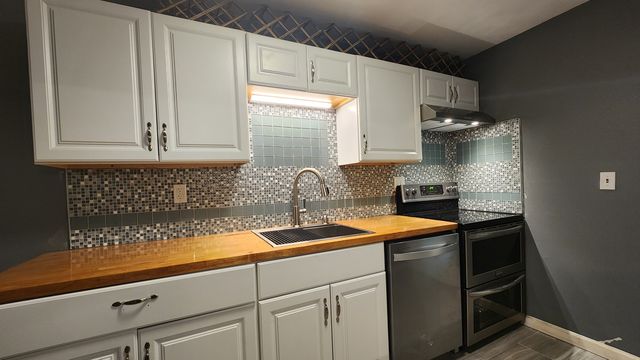 106 Abner Ct #C, Bridgeport, CT 06606
