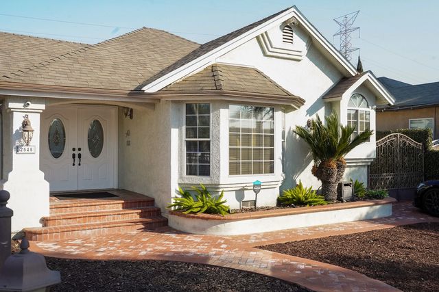 3 Bedroom Apartments For Rent in 90280, - 8 Rentals | Trulia