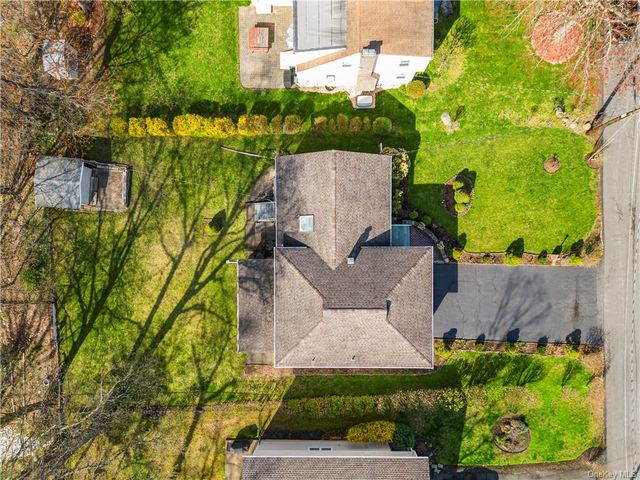 37 Hillcrest Road, Suffern, NY 10901