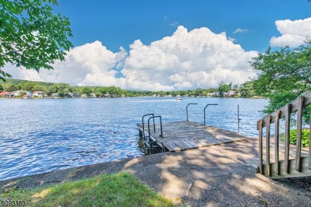 21 E  Shore Rd, Denville, NJ 07834