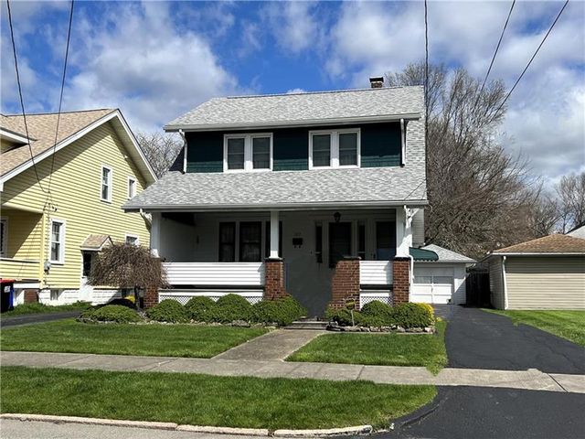 323 Edgewood Ave, New Castle, PA 16105