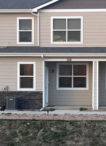 388 S  4th Ct, Deer Trail, CO 80105