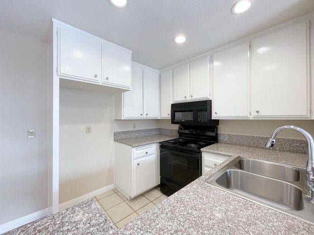 158 S  Madison Ave #1B-1Ba-675Sqft, Pasadena, CA 91101