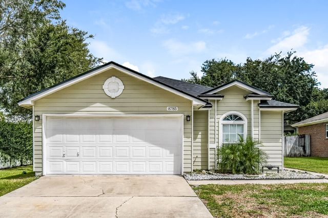 8785 Chambore Dr, Jacksonville, FL 32256