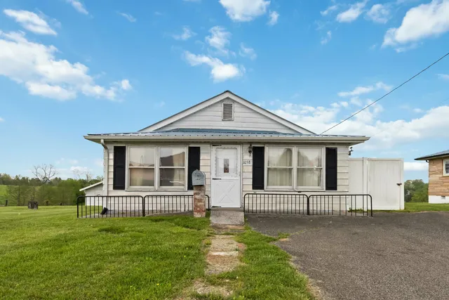 1058 E  Highway 2792, Pine Knot, KY 42635