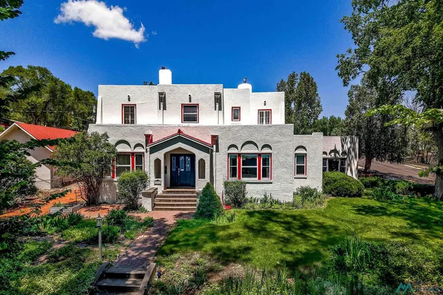 604 Galisteo Ave, Raton, NM 87740