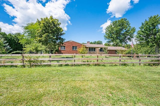 11677 Duck Creek Rd, Salem, OH 44460