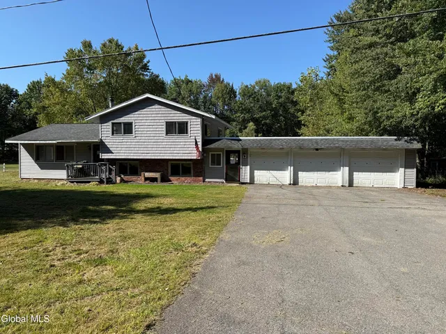 396 County Highway 126, Broadalbin, NY 12025