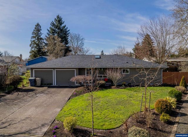 4116 Clay Pl SE, Albany, OR 97322