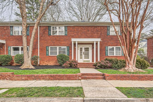 515 Willoughby St, Charlotte, NC 28207