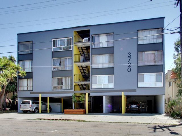 3720 Fruitvale Ave #14, Oakland, CA 94602