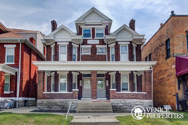 1986 Summit St, Columbus, OH 43201