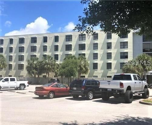 701 S  Madison Ave #305, Clearwater, FL 33756