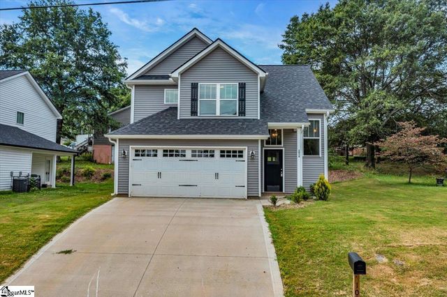 101A Mountain View Ave, Greer, SC 29650