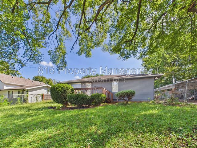 5935 Cypress Pl, Kansas City, MO 64130
