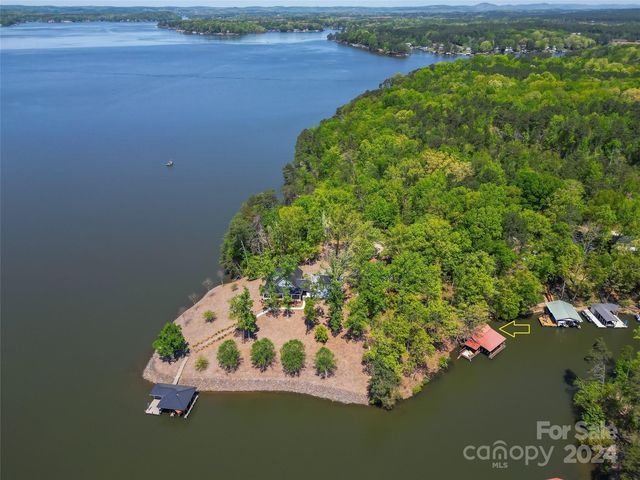179 Tillery Cove Dr, Mount Gilead, NC 27306