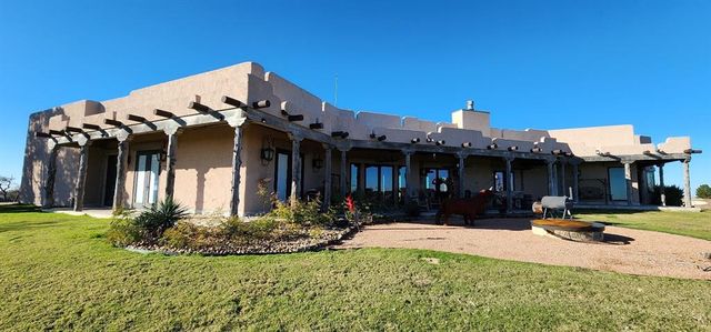 Private 3375 Rd, Leakey, TX 78873