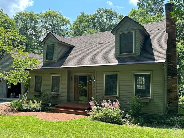 296 Wadsworth Hill Rd, East Chatham, NY 12060
