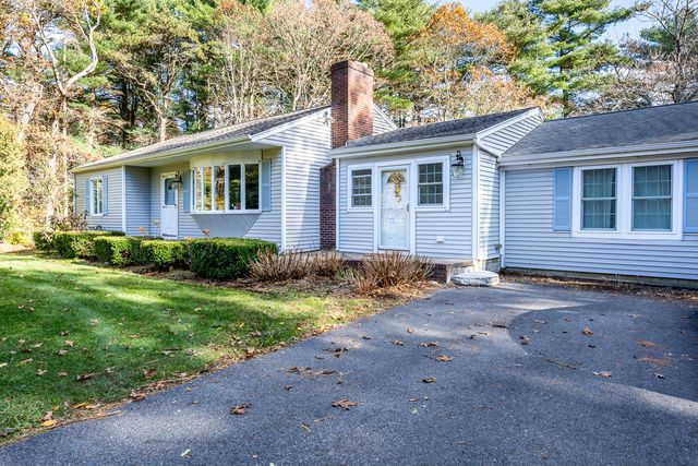 1030 Osterville West Barnstable Road, Barnstable, MA 02630