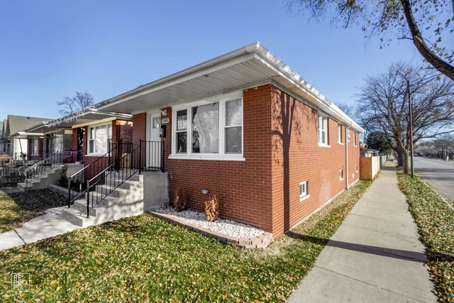 7359 S  May St, Chicago, IL 60621