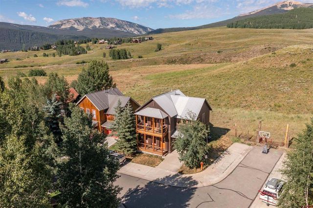 102 Horseshoe Dr, Crested Butte, CO 81225