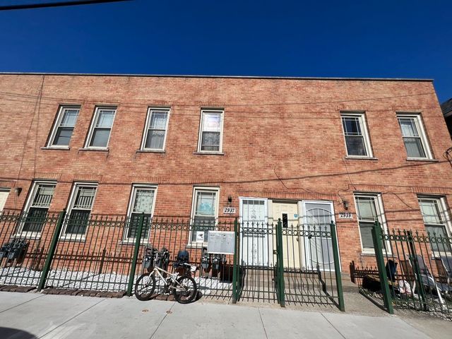 2937 S  Keeley St #2, Chicago, IL 60608