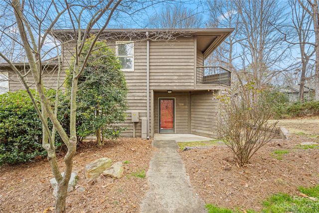3538 Colony Crossing Dr, Charlotte, NC 28210