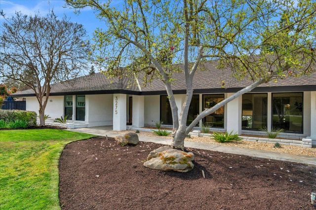 3275 W  Minarets Ave, Fresno, CA 93711