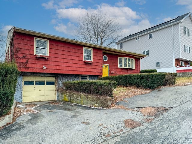 85 Thurlow Ave, Revere, MA 02151
