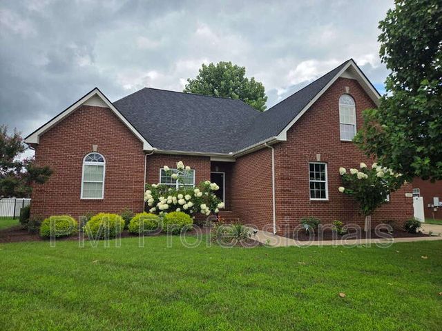 3606 Geneva Dr, Murfreesboro, TN 37128