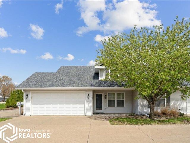 2635 Mount Pleasant St #102, Burlington, IA 52601