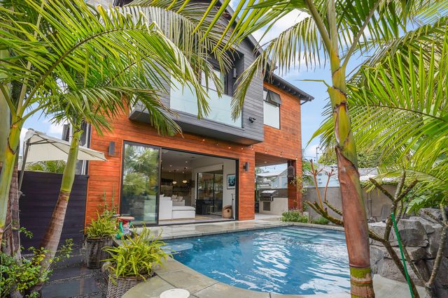 924 Vernon Ave, Venice, CA 90291