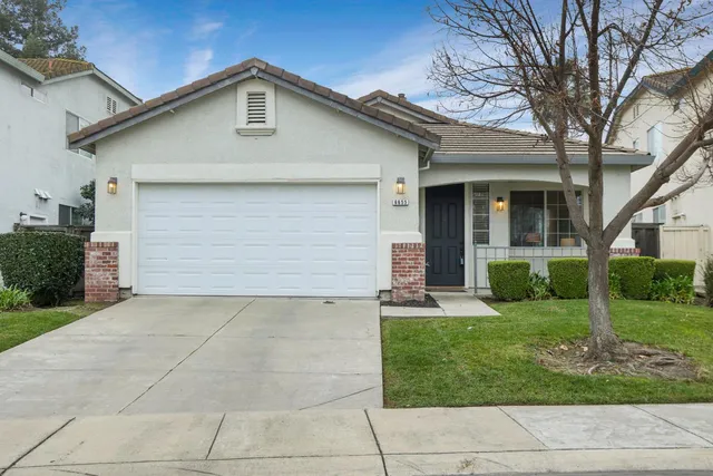 6655 Brook Falls Cir, Stockton, CA 95219