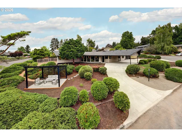 8115 SW Ernst Rd, Portland, OR 97225