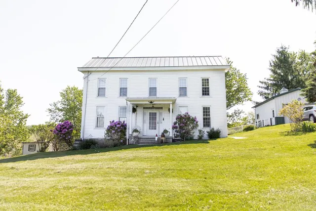 592 Hinerman Hill Rd., Glen Easton, WV 26039
